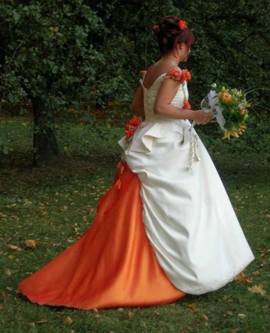 Свадебные платья необычного цвета.
